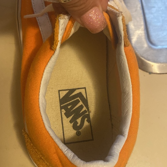 Brand is VANZ  size 9.0 women’s  color is yellow. - Picture 3 of 4